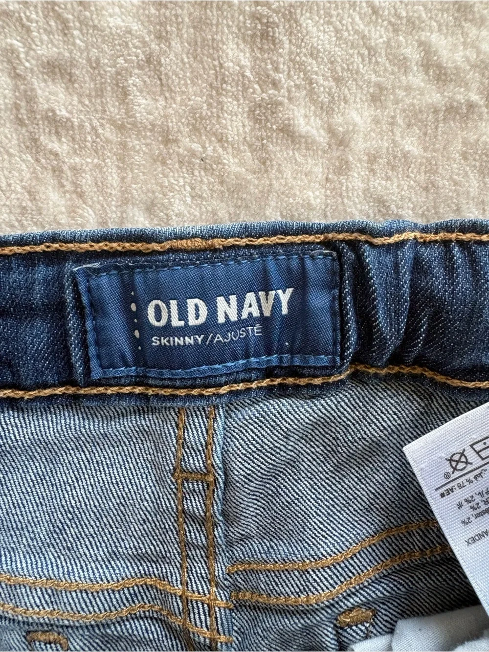 Old Navy Girls Skinny Blue Jeans with adjustable waist straps Size 6